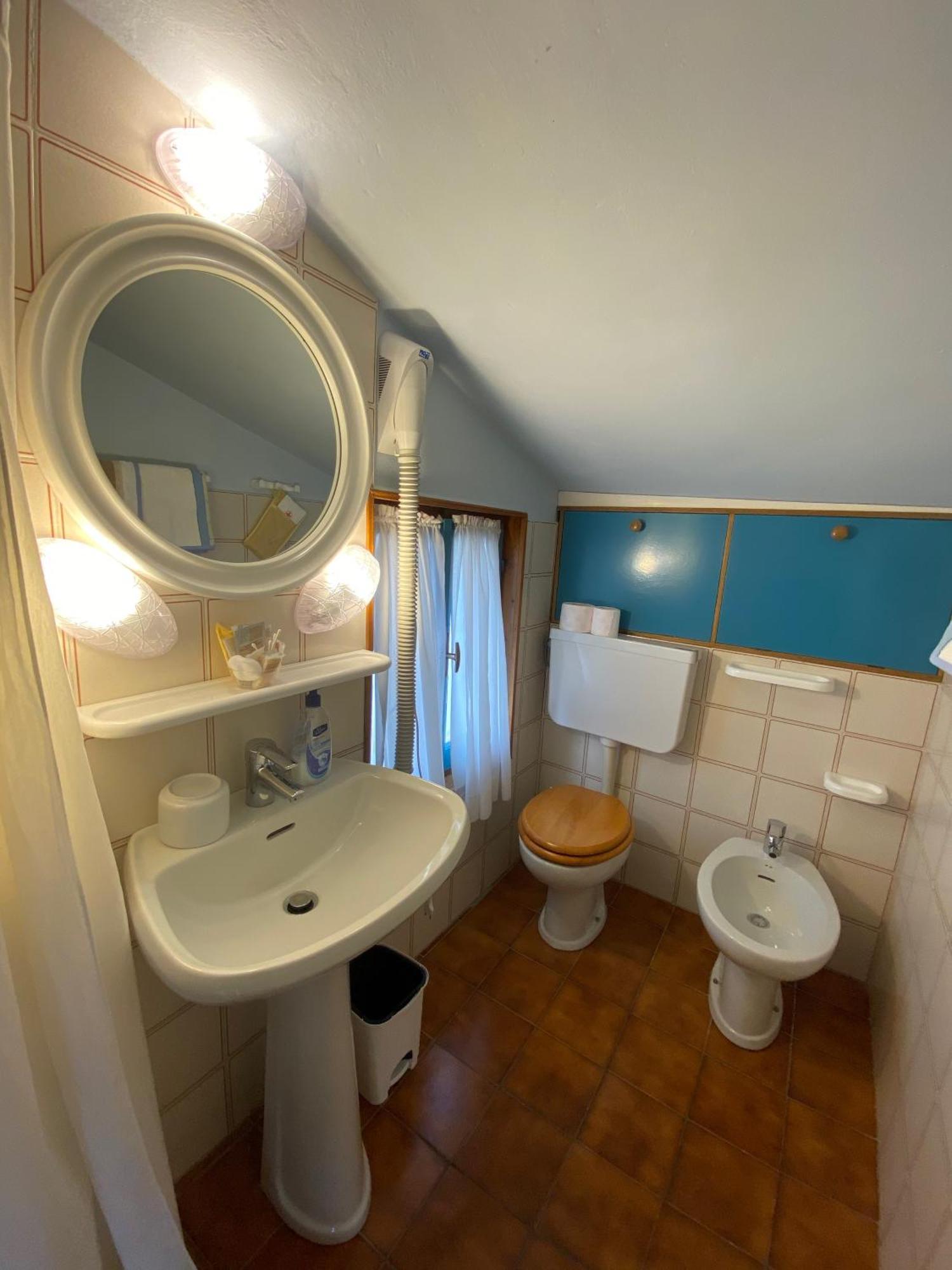 Albergo La Pineta Marina dʼMarina dʼAndora Habitación foto